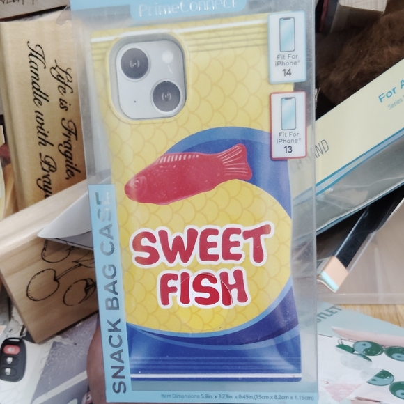 Sweet Fish Case Phone - Picture 1 of 1